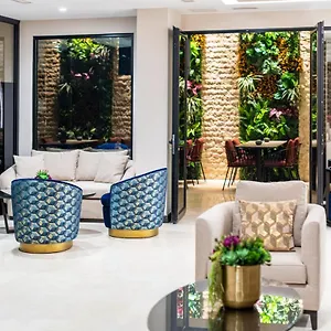 **** Otel Aprilis Deluxe Türkiye